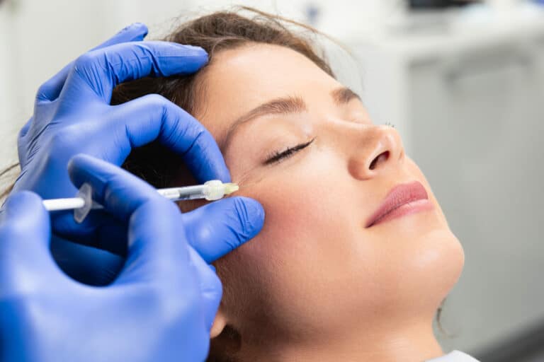 Injections de Botox et rides de la patte d’oie - Tarifs du Centre du Champ de Mars à Paris 15