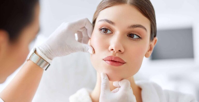 Consultation de dermatologie esthétique pour l’évaluation et le traitement de lésions cutanées bénignes